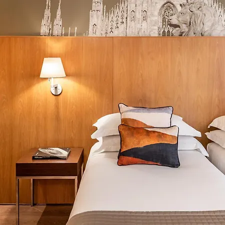 Starhotels Ritz Milano Esterno foto